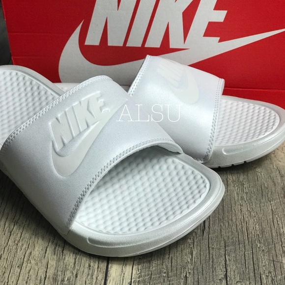 NWT Nike Benassi JDI Metallic QS Pearls WMNS - Picture 5 of 7